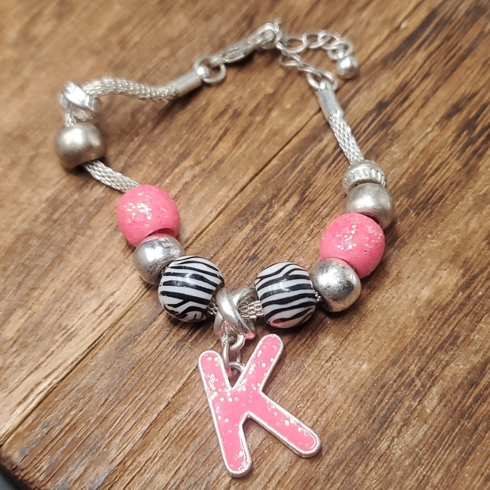 B3236 initial‎ K bracelet